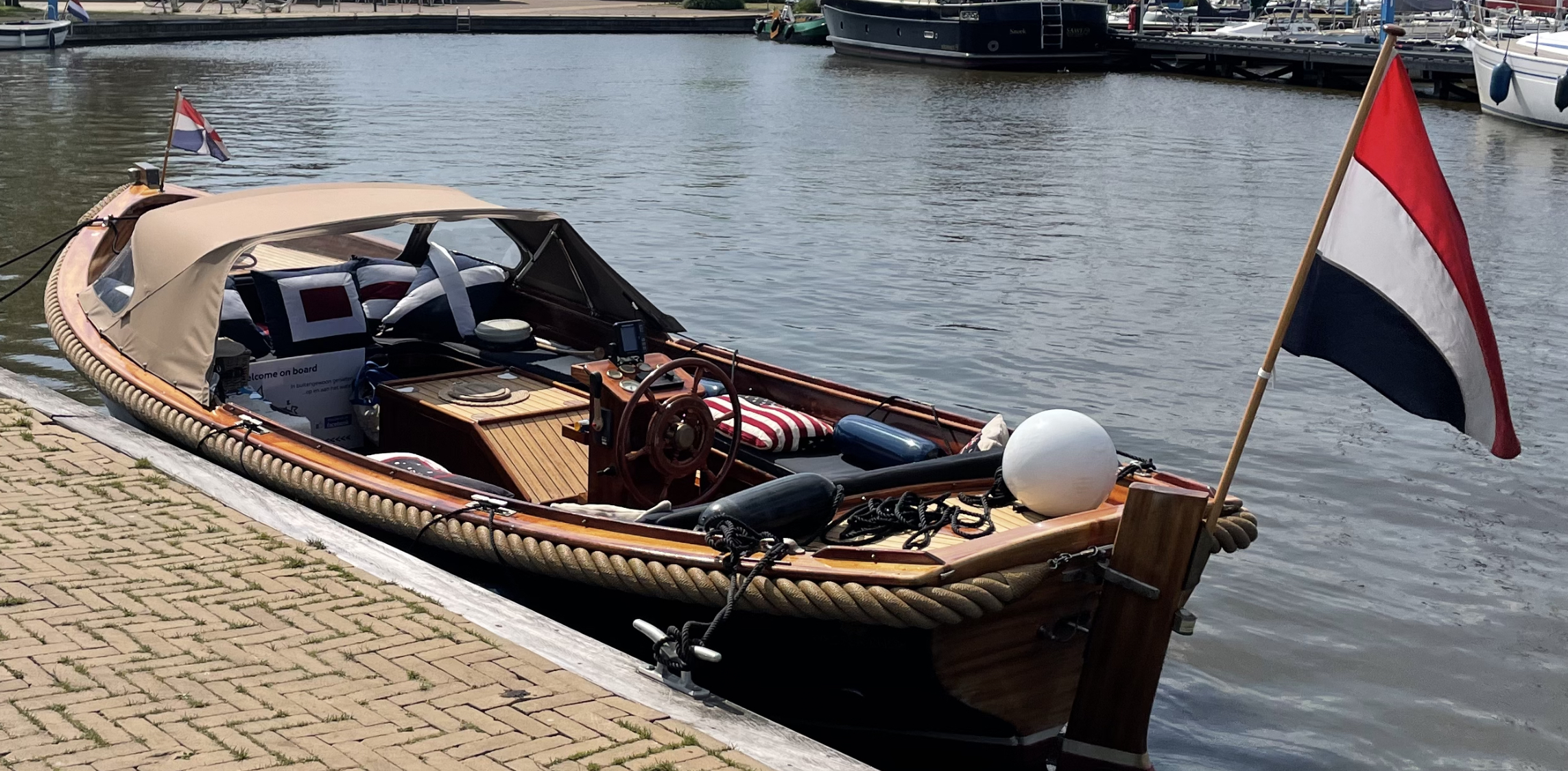 DC672858-B74F-499D-954A-F1F20F17E1EB_1_201_a